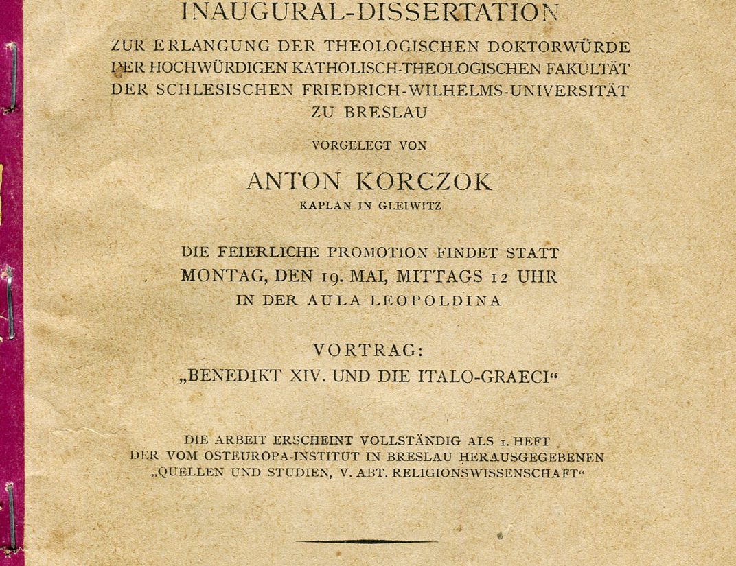Okładka dysertacji doktorskiej ks. Antoniego Korczoka pt. „Kościół grekokatolicki w Galicji”, obronionej 19 maja 1919 r. na uniwersytecie we Wrocławiu i wydanej drukiem w 1921 r. w Lipsku / Zbiory Teresy Wojak